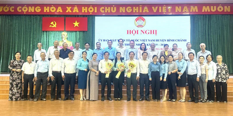 Ông Ngô Thanh Sơn - Phó Chủ tịch UB.MTTQ VN Thành phố phát biểu tại Hội nghị